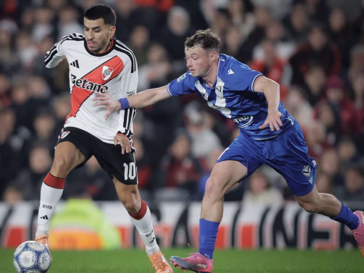 River se durmió y Vélez se lo empató en el Monumental.