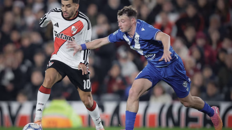 River se durmió y Vélez se lo empató en el Monumental.